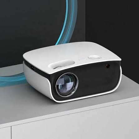 Rigal RD-850 mini projector.